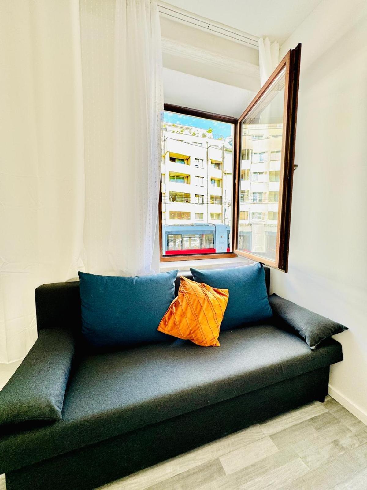 וינה Very Spacious Apartment For Up To 7P With Great Location מראה חיצוני תמונה