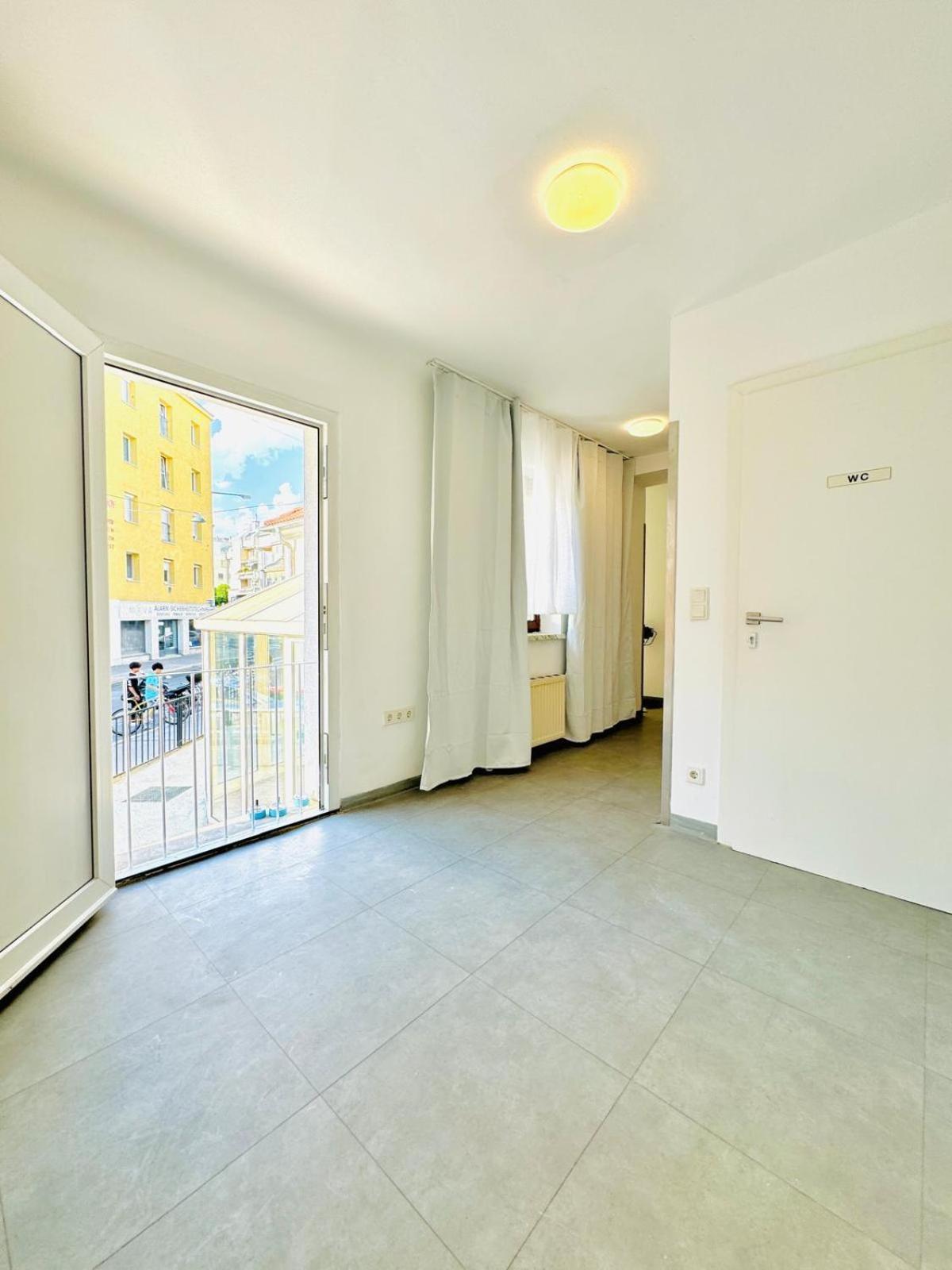 וינה Very Spacious Apartment For Up To 7P With Great Location מראה חיצוני תמונה